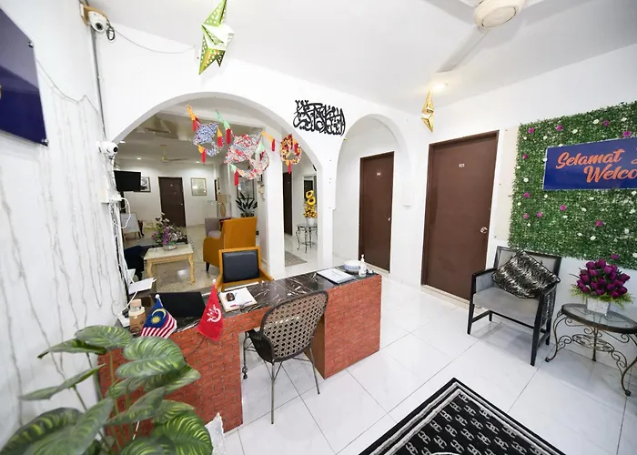 Oyo 89925 Innap Kota Bharu